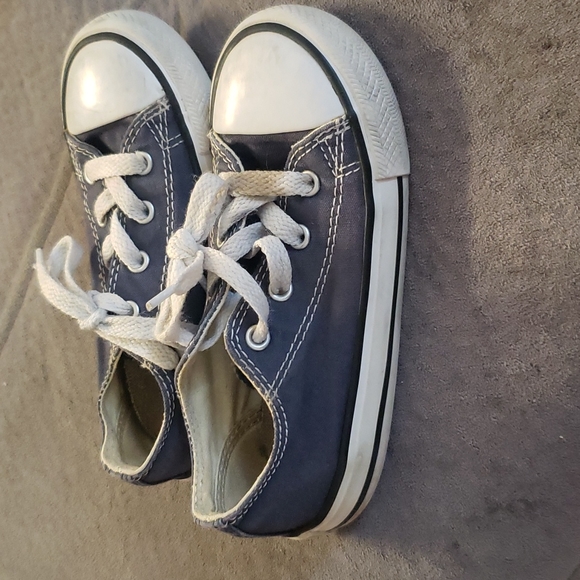 Blue converse size 9 - Picture 2 of 4